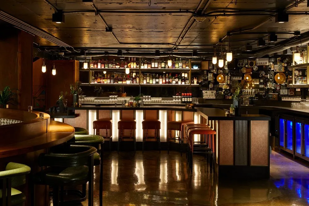 Analog Bar Area at Hutton Hotel